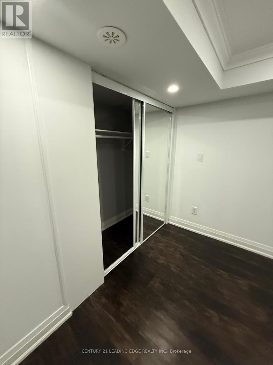 54 Moneypenny Place, Vaughan, Ontario  L4J 0L1 - Photo 9 - N13553238