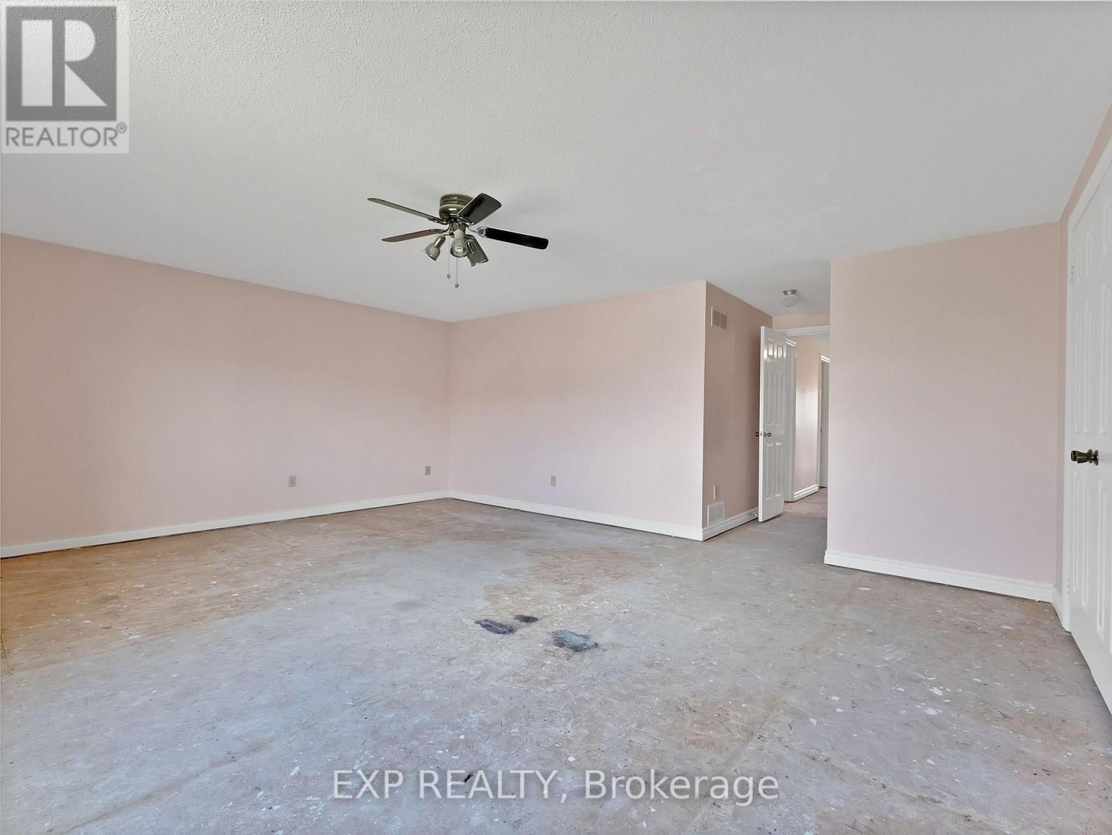 103 Chloe Crescent, Markham, Ontario  L3S 2H9 - Photo 5 - N13553260