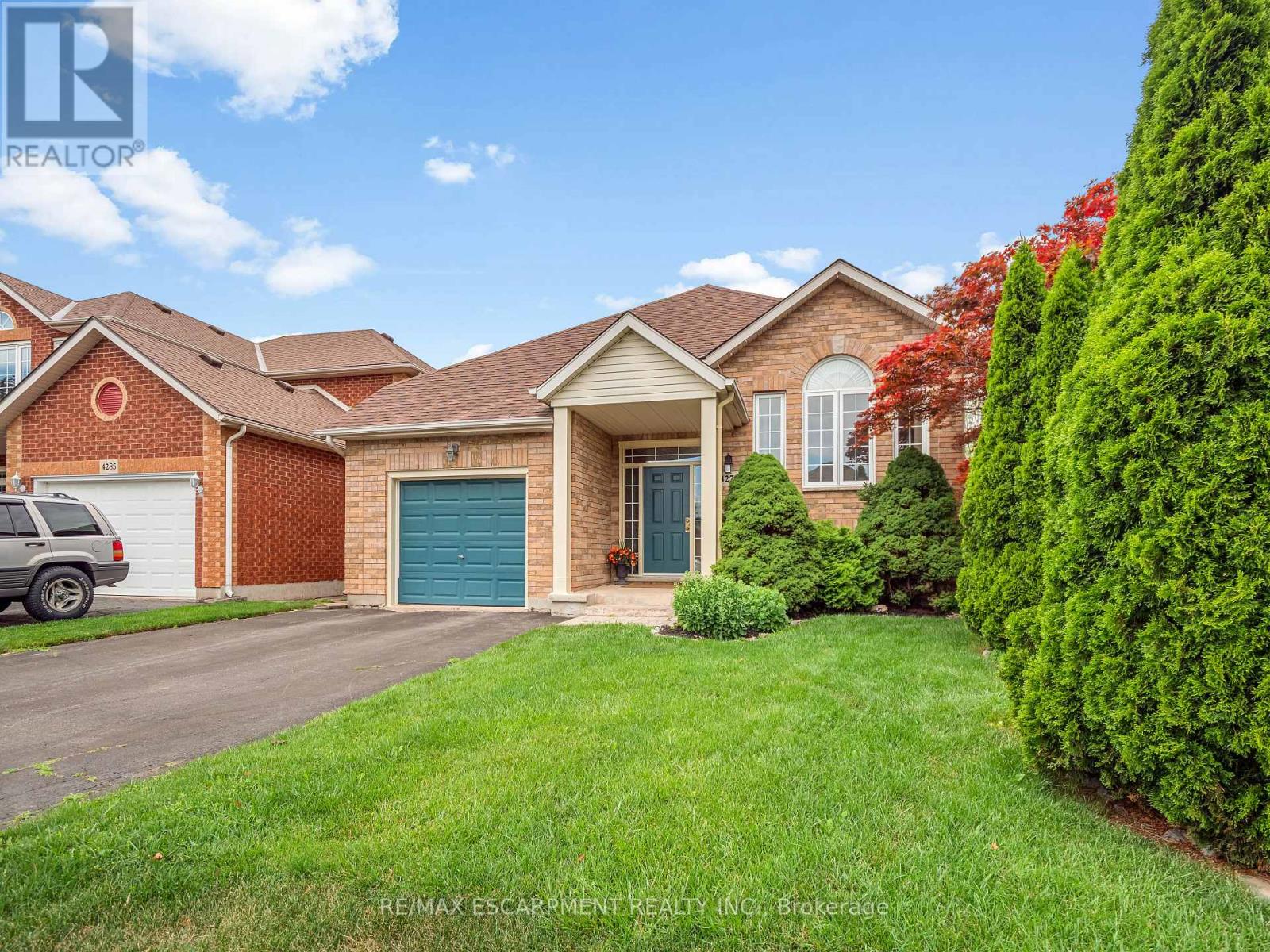 4279 Southerland Court, Niagara Falls, Ontario L2G 7W4 - Photo 3 - X13553246