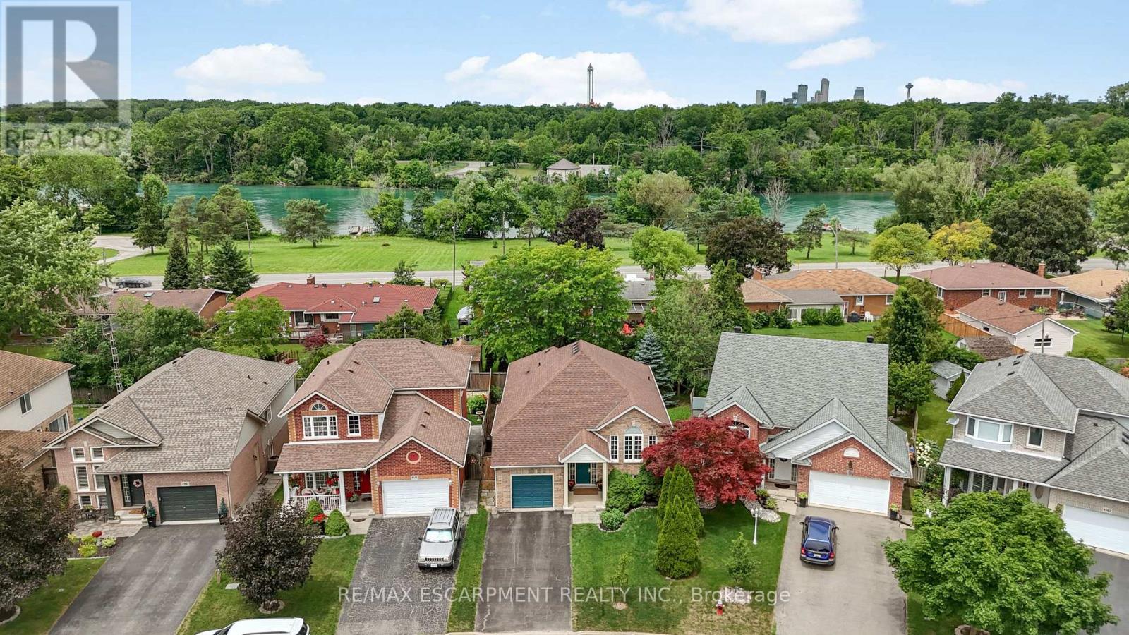 4279 Southerland Court, Niagara Falls, Ontario L2G 7W4 - Photo 36 - X13553246