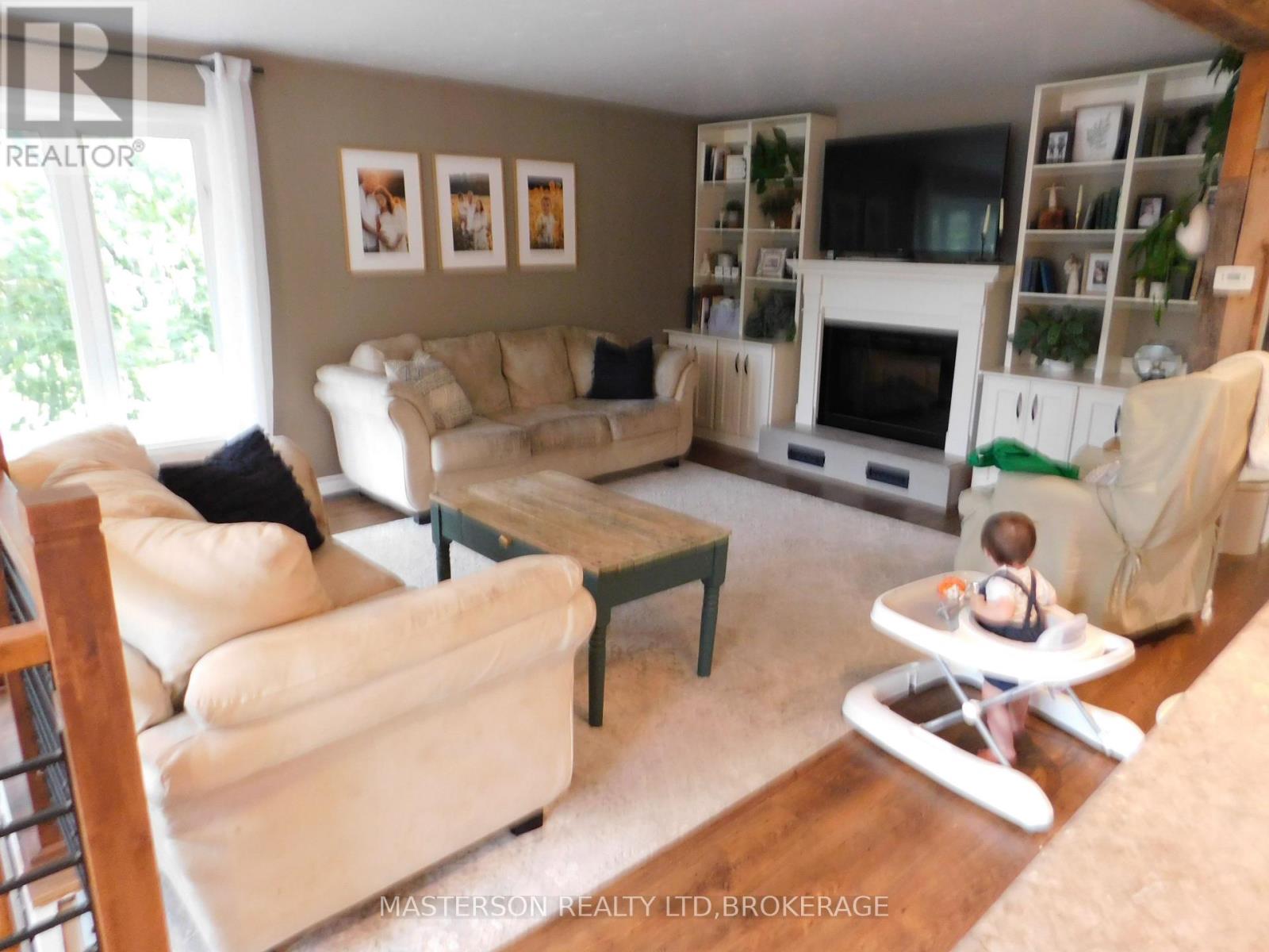 1208 Benner Avenue, Fort Erie, Ontario  L2A 4N7 - Photo 4 - X13553274