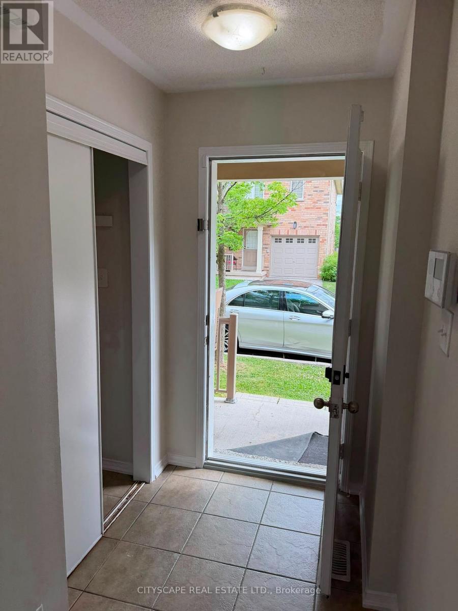 153 - 5255 Palmetto Place, Mississauga, Ontario  L5M 0H2 - Photo 3 - W13553164