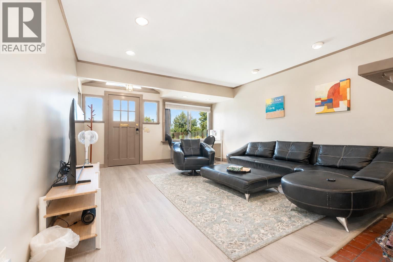 3870 W 17th Avenue, Vancouver, British Columbia  V6S 1A4 - Photo 4 - R3145132