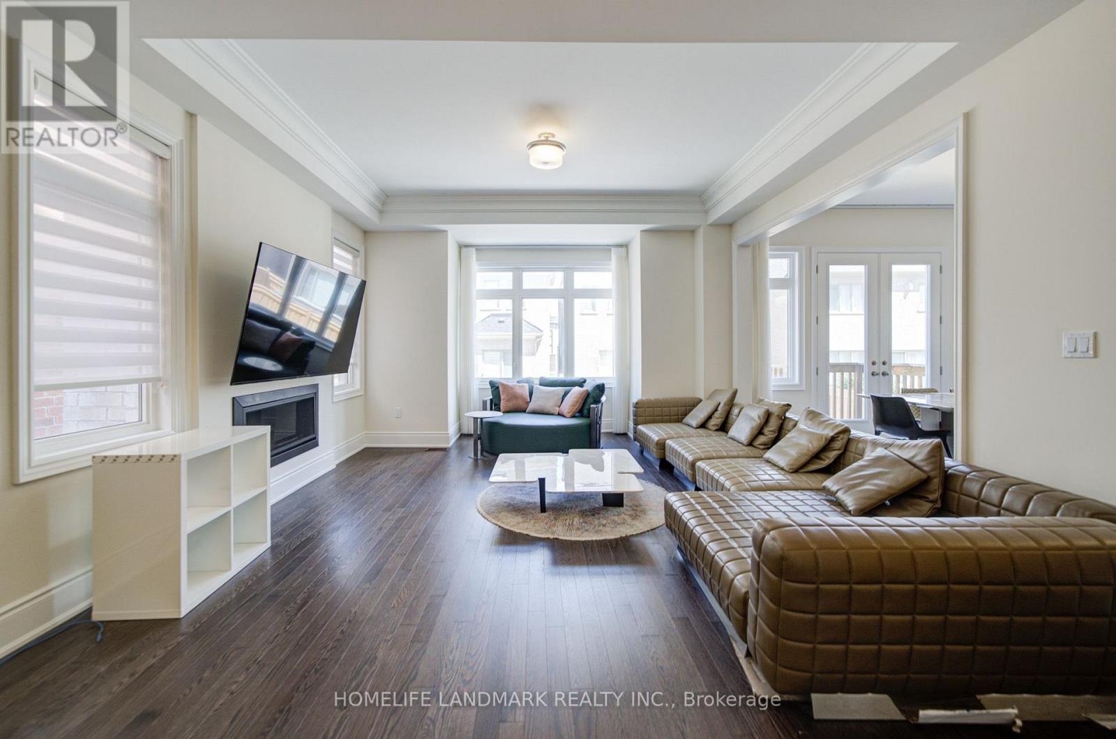 Main & 2nd Floor - 35 Red Giant Street, Richmond Hill, Ontario  L4C 4Y4 - Photo 11 - N13553326