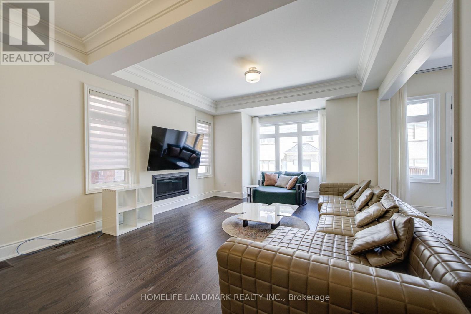Main & 2nd Floor - 35 Red Giant Street, Richmond Hill, Ontario  L4C 4Y4 - Photo 12 - N13553326