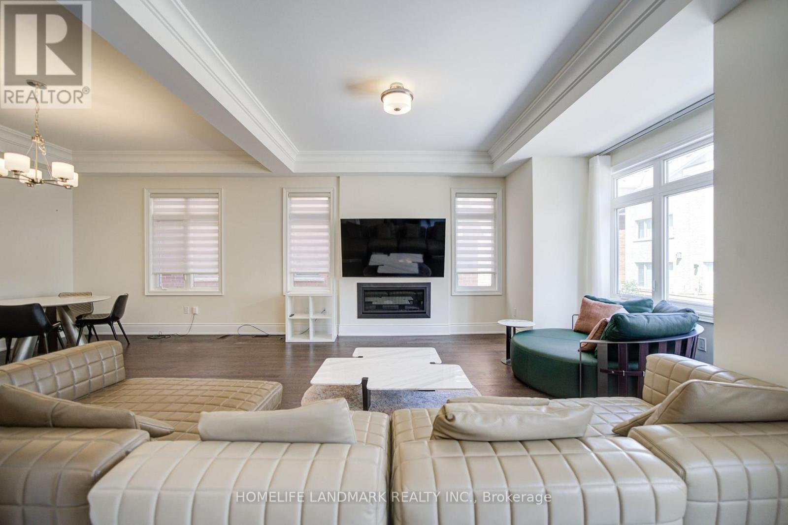 Main & 2nd Floor - 35 Red Giant Street, Richmond Hill, Ontario  L4C 4Y4 - Photo 16 - N13553326