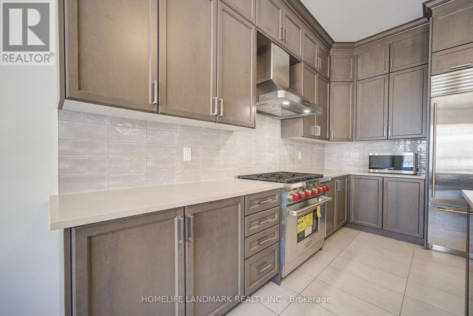 Main & 2nd Floor - 35 Red Giant Street, Richmond Hill, Ontario  L4C 4Y4 - Photo 19 - N13553326