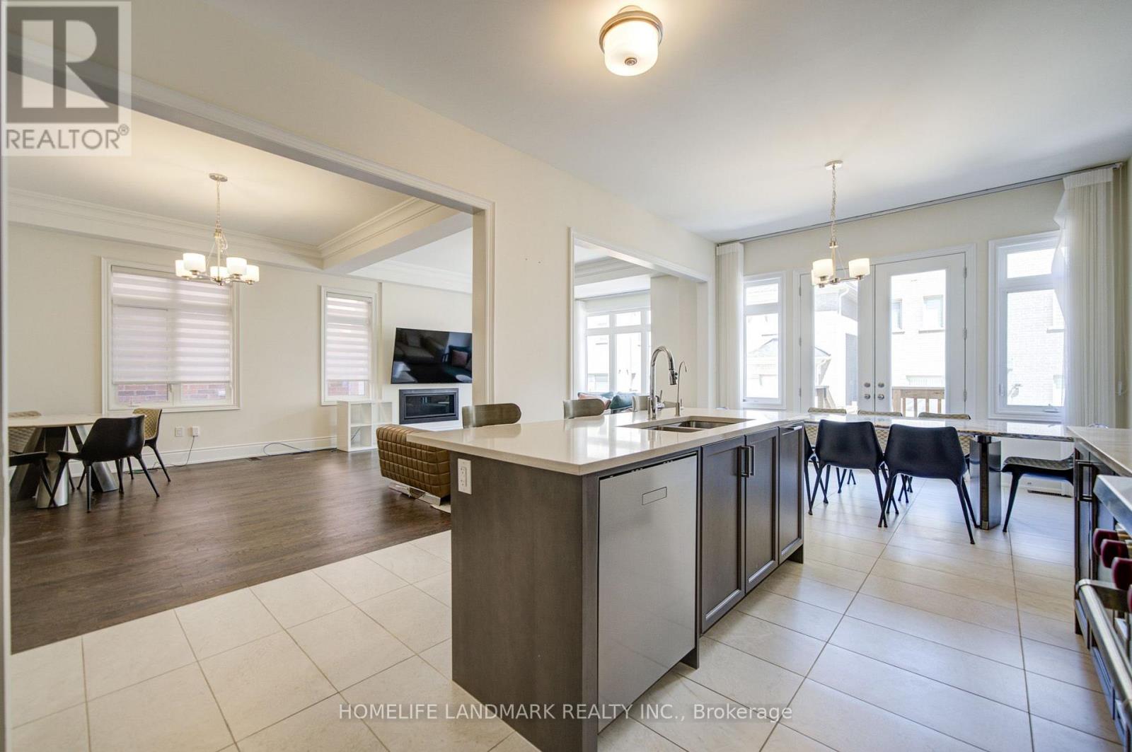 Main & 2nd Floor - 35 Red Giant Street, Richmond Hill, Ontario  L4C 4Y4 - Photo 20 - N13553326