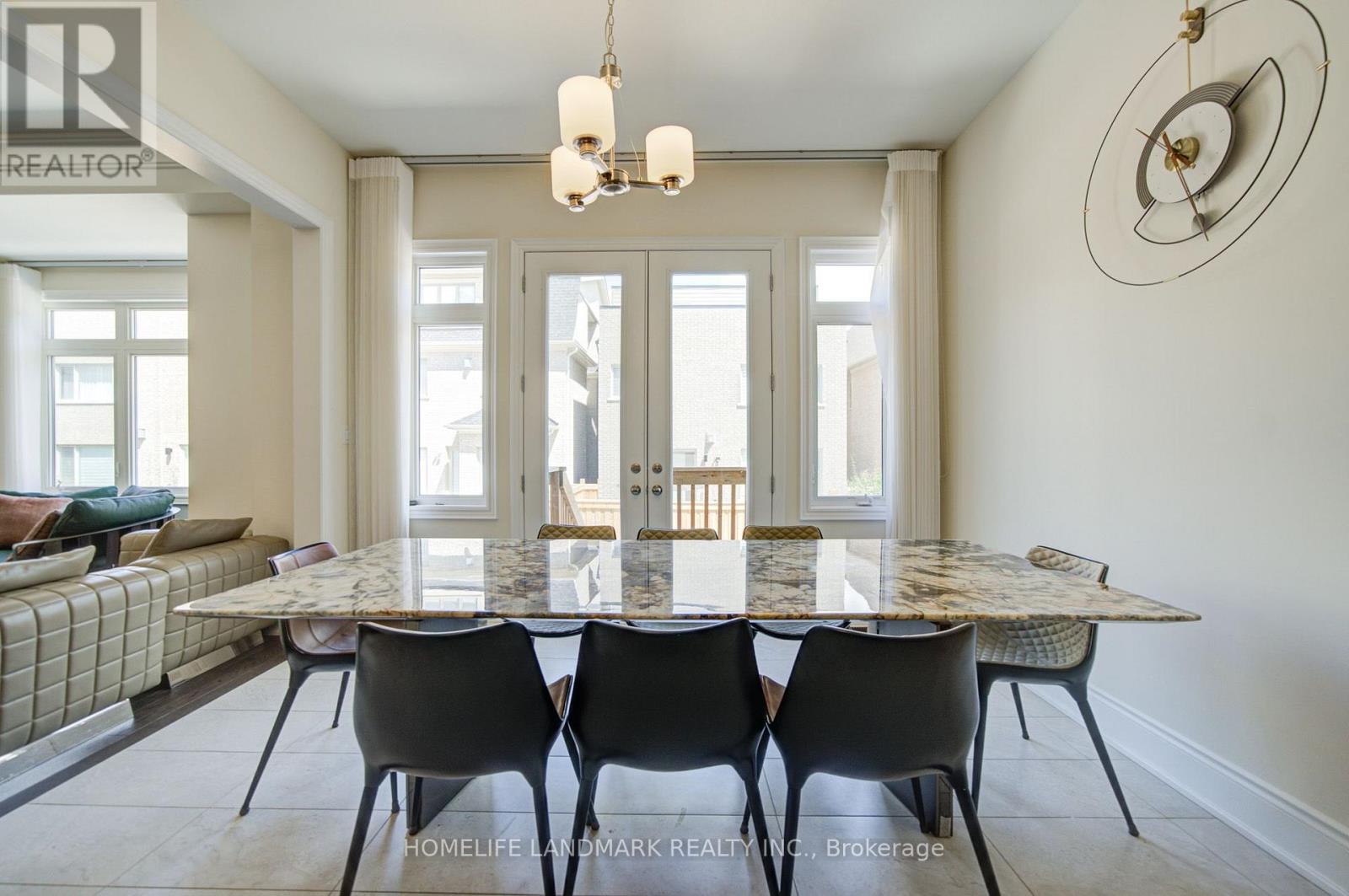 Main & 2nd Floor - 35 Red Giant Street, Richmond Hill, Ontario  L4C 4Y4 - Photo 21 - N13553326