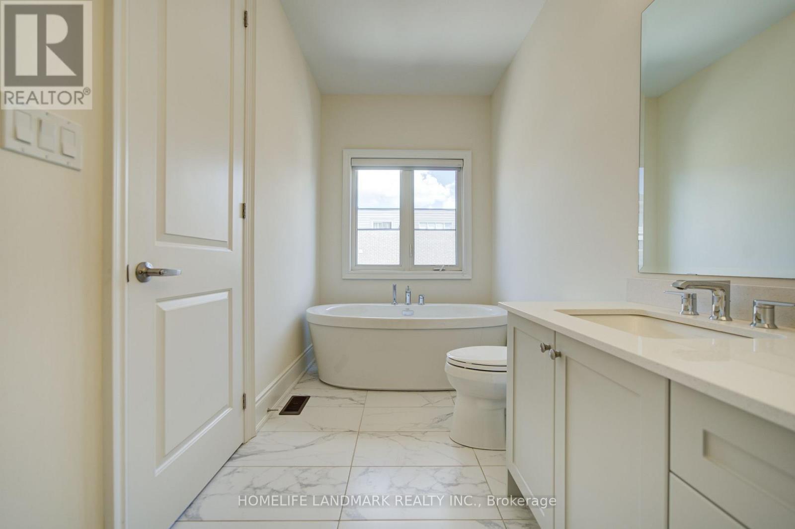 Main & 2nd Floor - 35 Red Giant Street, Richmond Hill, Ontario  L4C 4Y4 - Photo 34 - N13553326