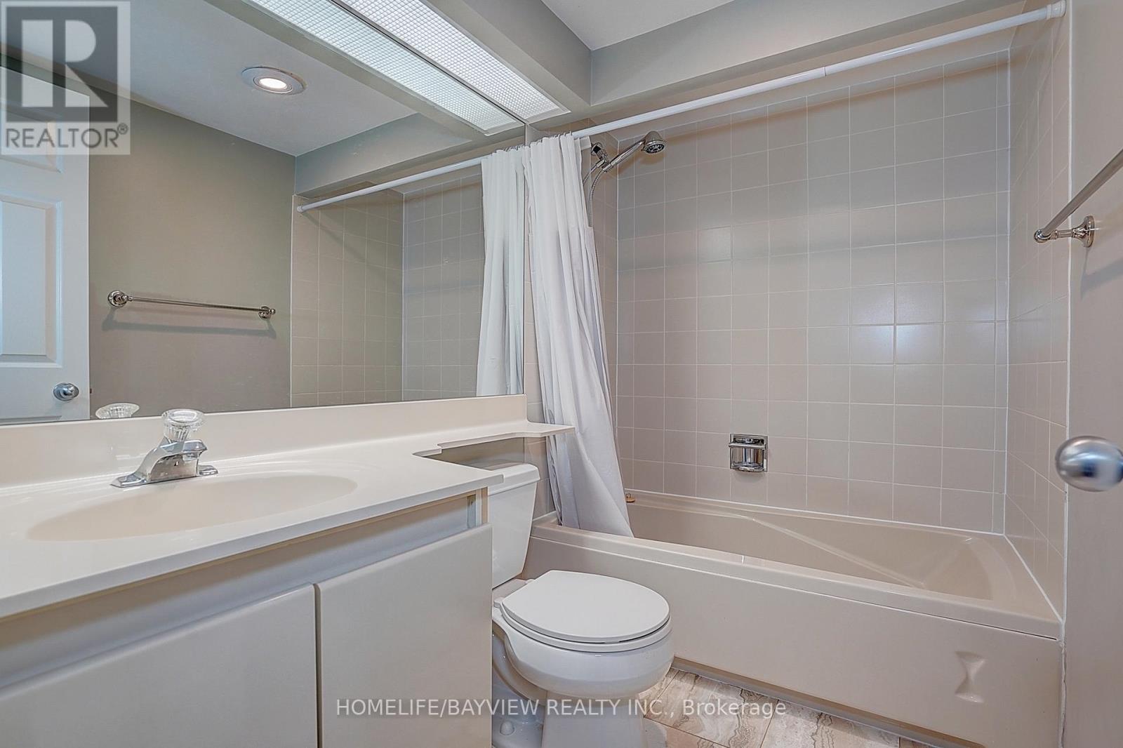 3108 - 99 Harbour Square, Toronto, Ontario  M5J 2H2 - Photo 21 - C13509020