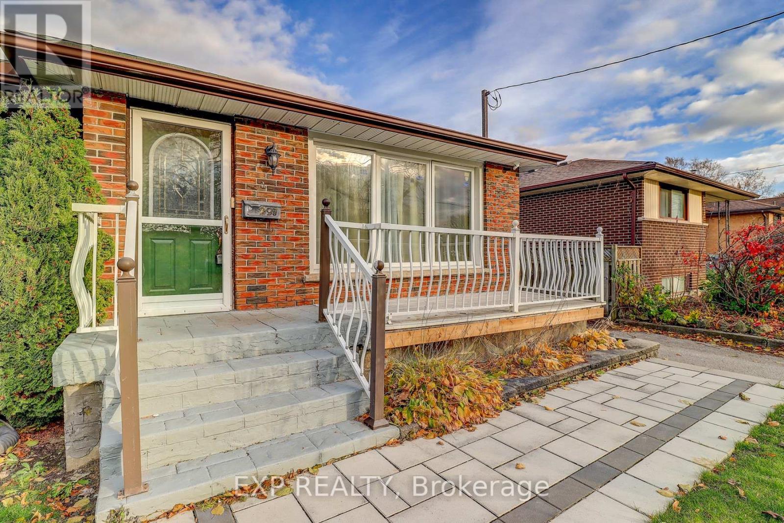 297 LINDEN STREET, Oshawa, Ontario