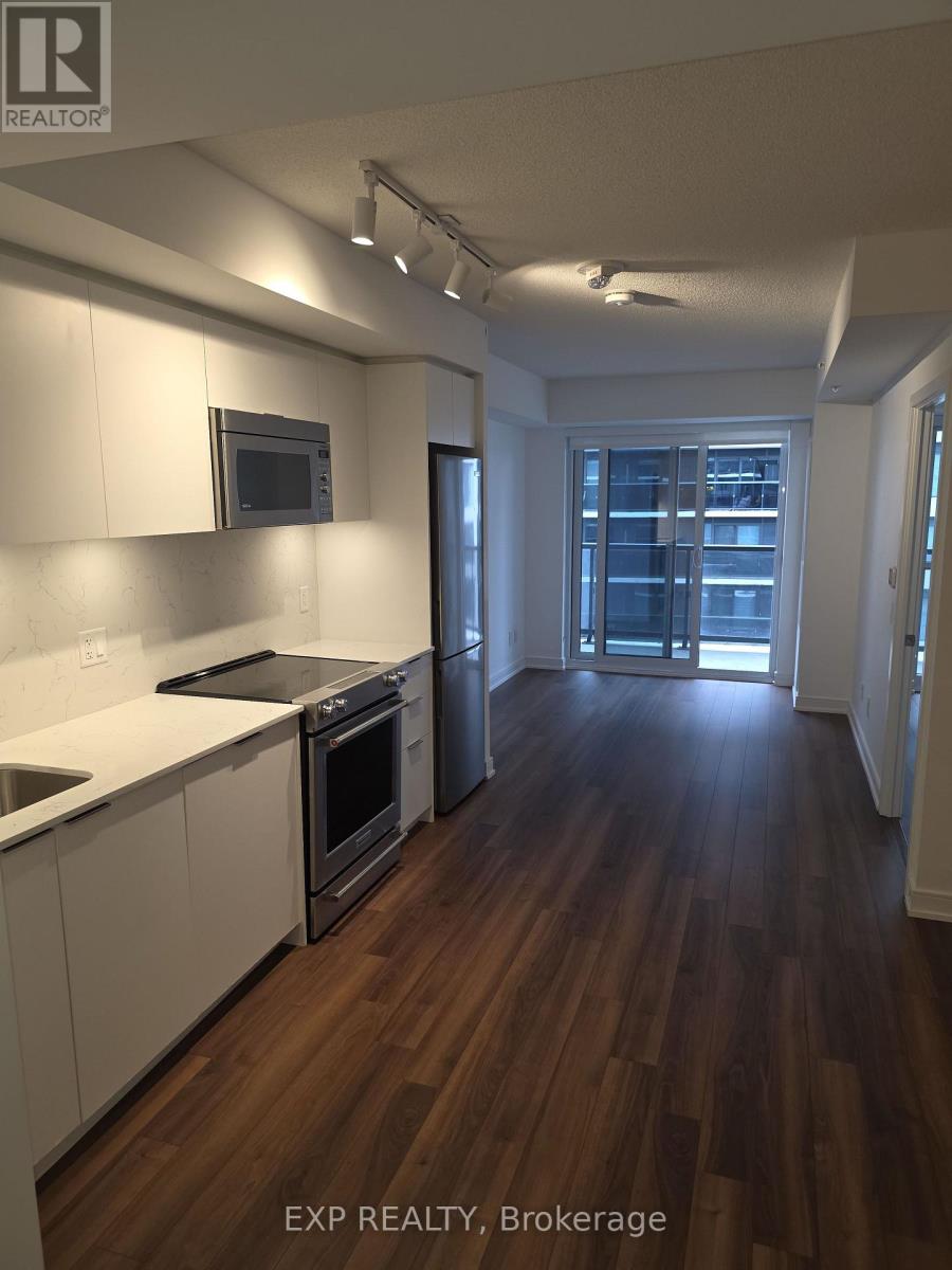 6 - 30 Samuel Wood Way, Toronto, Ontario M9B 6K4 - Photo 2 - W13553378
