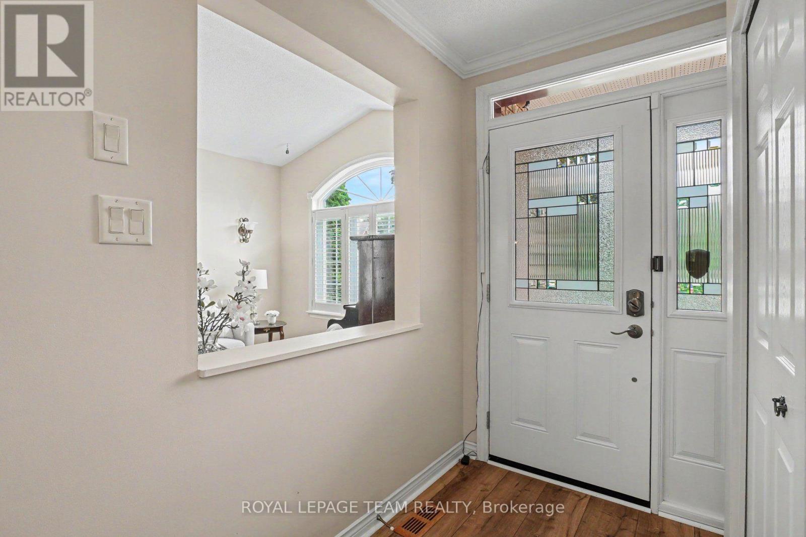 14 Elk Island Court, Ottawa, Ontario  K2M 2V3 - Photo 4 - X13553450