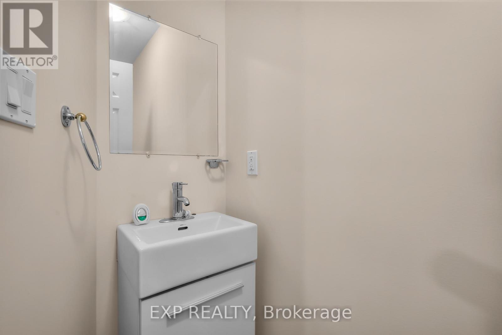 6136 Churchill Street, Niagara Falls, Ontario  L2G 2X3 - Photo 10 - X13553460