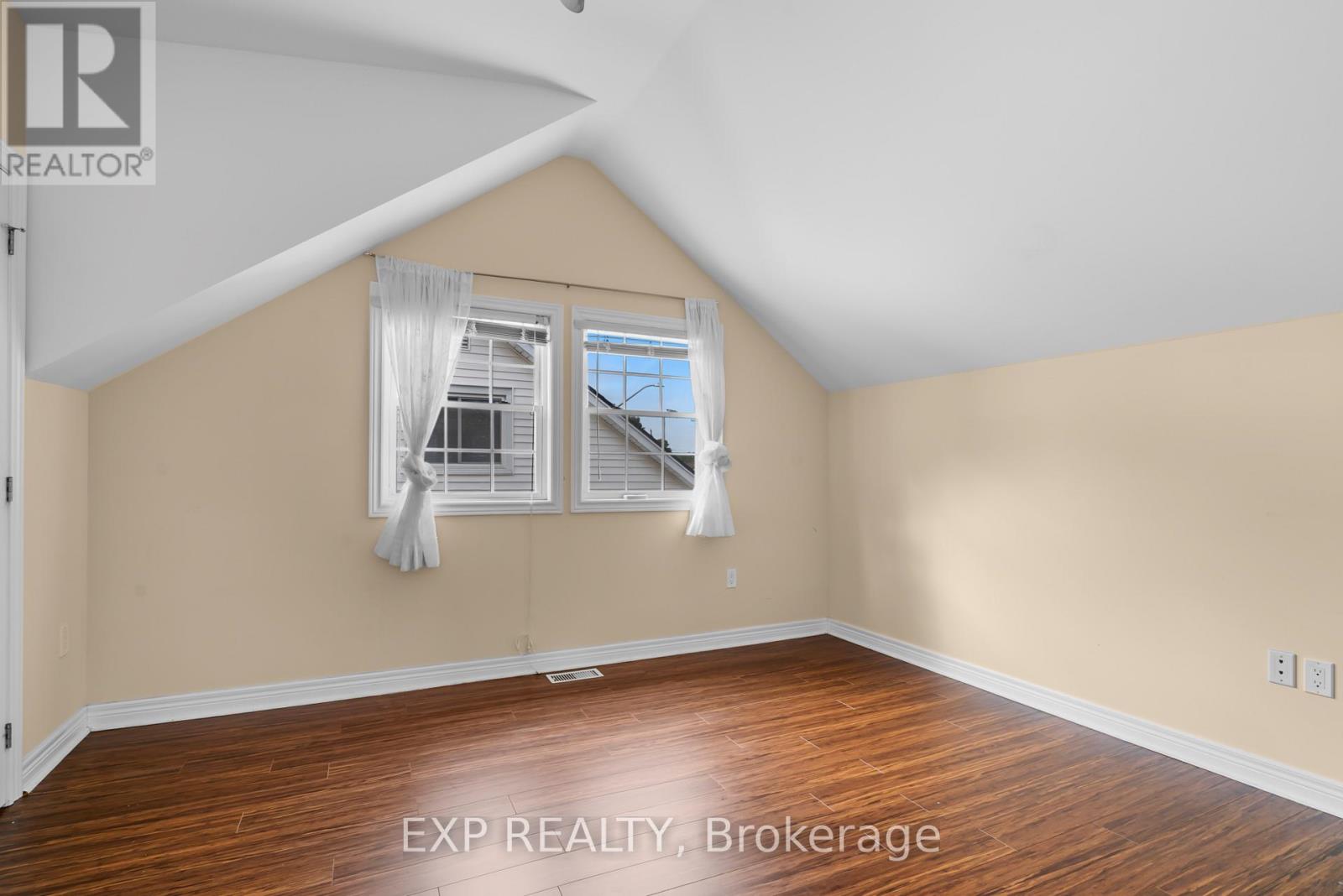 6136 Churchill Street, Niagara Falls, Ontario  L2G 2X3 - Photo 15 - X13553460
