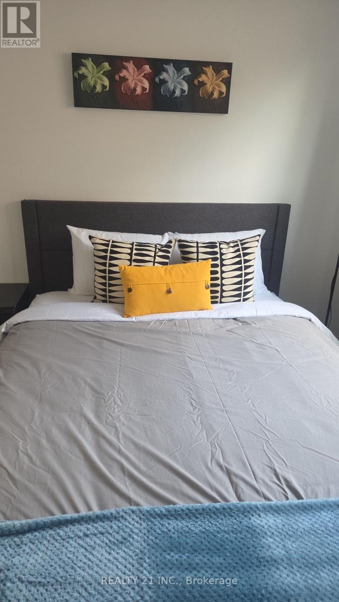 UPPER - 32 LIONHEAD TRAIL, Toronto (Rouge)