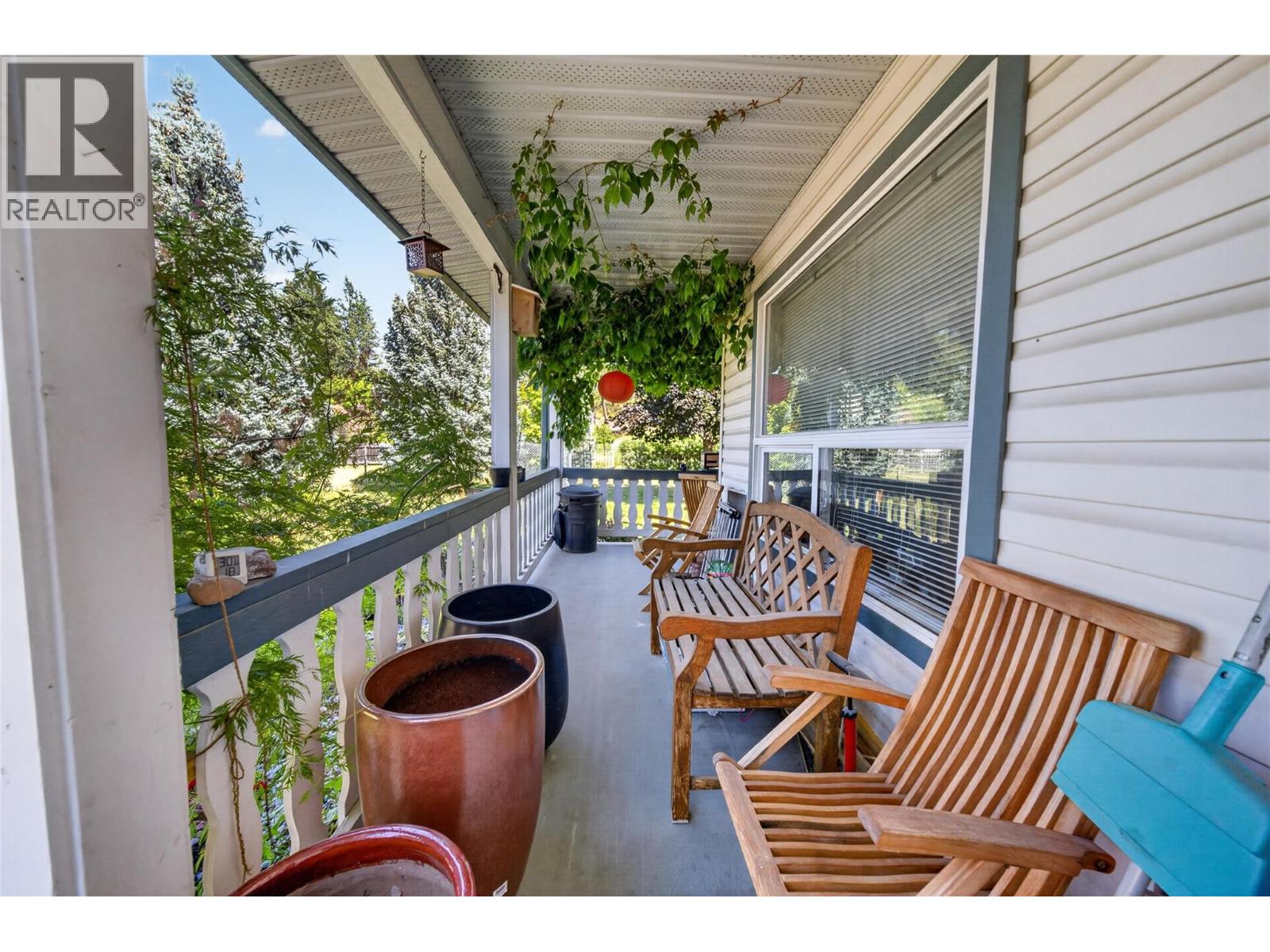 1910 Kelowna Crescent N Unit# B, Cranbrook, British Columbia  V1C 6R3 - Photo 5 - 10394399