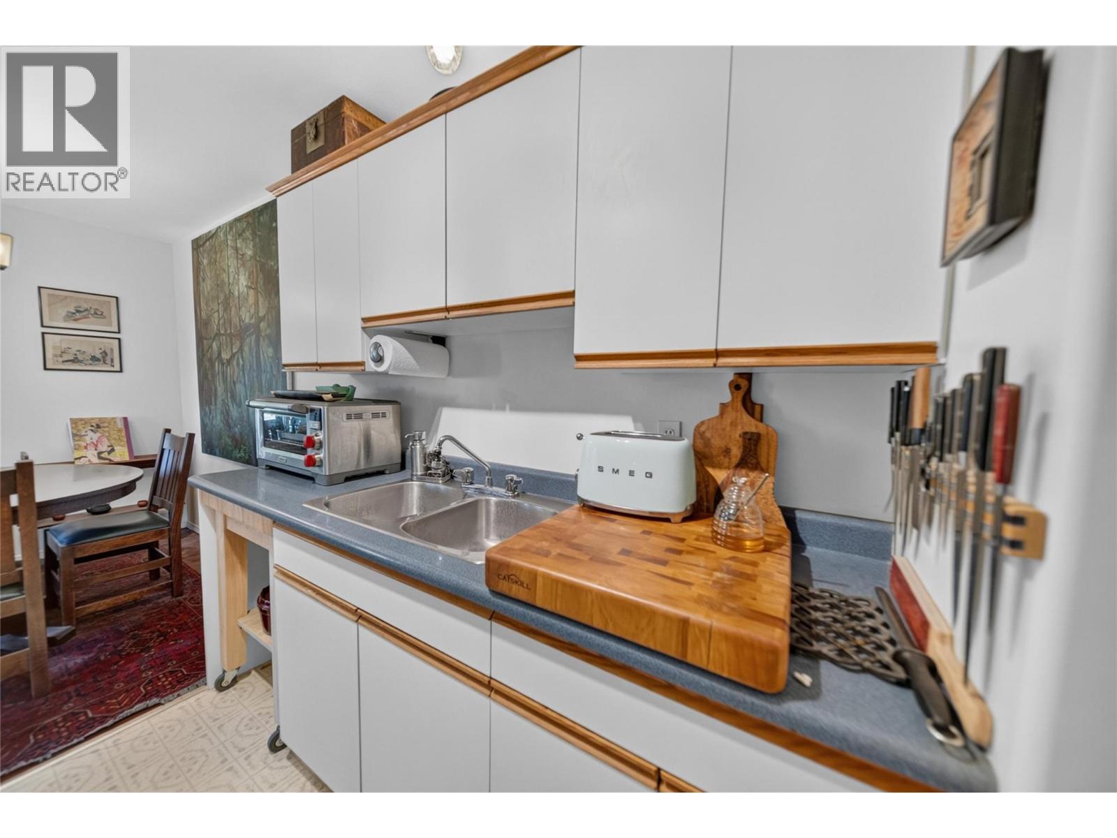 1910 Kelowna Crescent N Unit# B, Cranbrook, British Columbia  V1C 6R3 - Photo 21 - 10394399