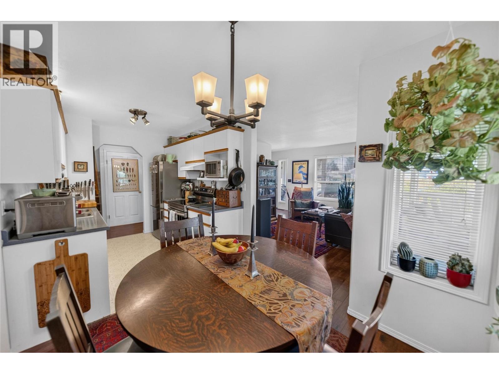 1910 Kelowna Crescent N Unit# B, Cranbrook, British Columbia  V1C 6R3 - Photo 19 - 10394399