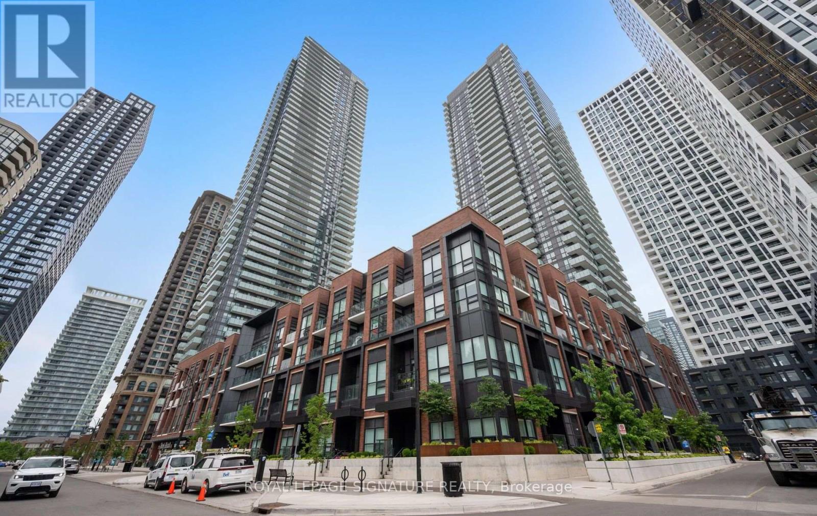 310 - 4130 PARKSIDE VILLAGE DRIVE, Mississauga, Ontario