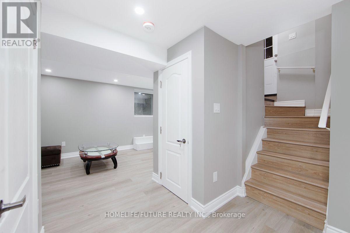 Bsmt - 230 Ellis Crescent, Milton, Ontario  L9T 6B5 - Photo 5 - W13553426