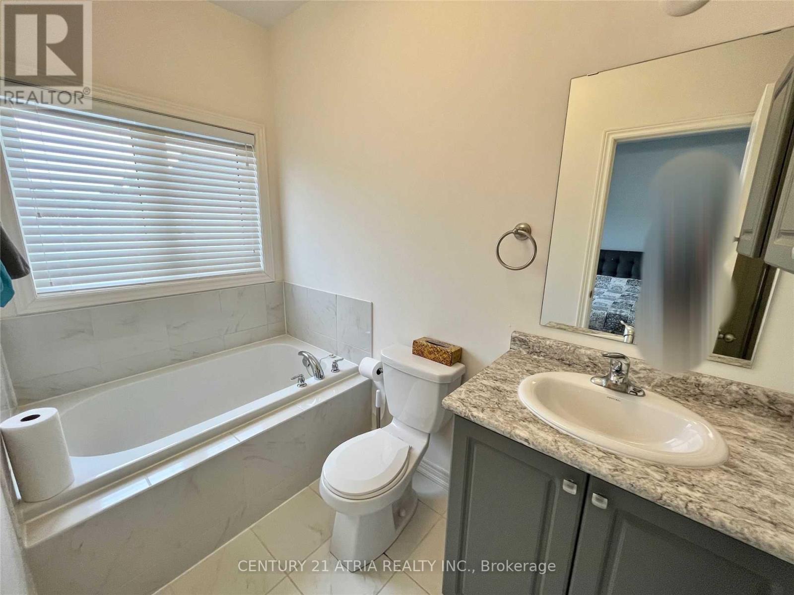 12 Constable Street, Aurora, Ontario  L4G 1B7 - Photo 14 - N13553470
