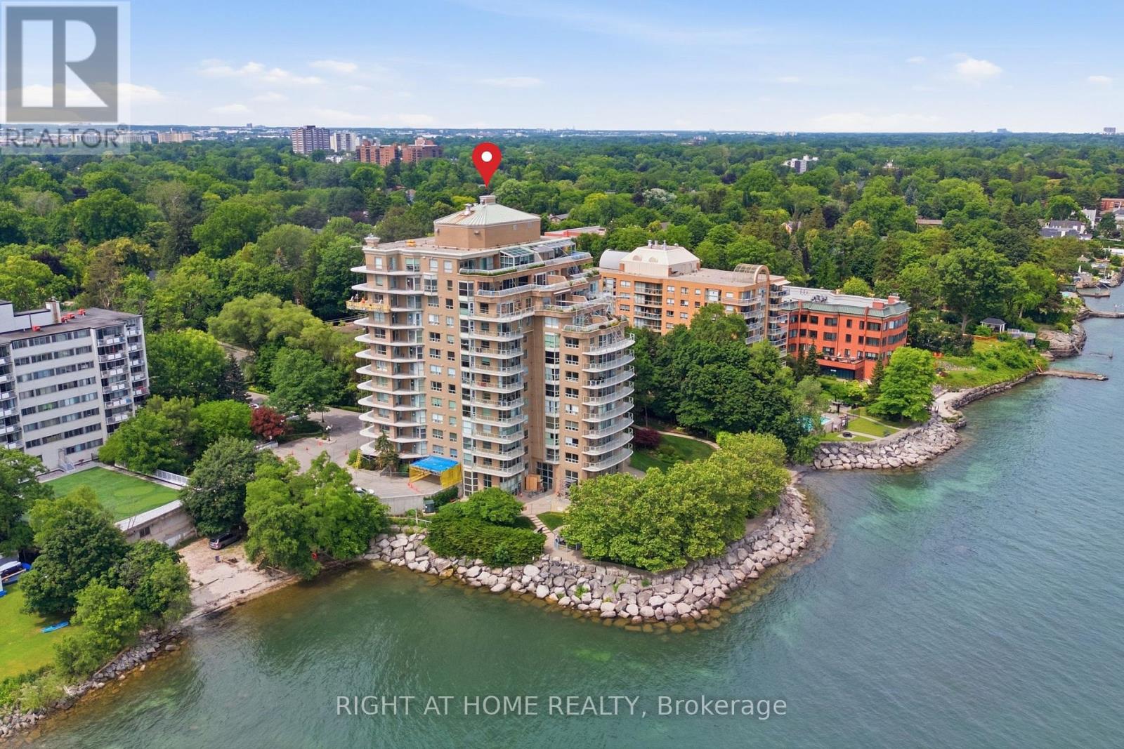 802 - 2190 LAKESHORE ROAD, Burlington (Brant)