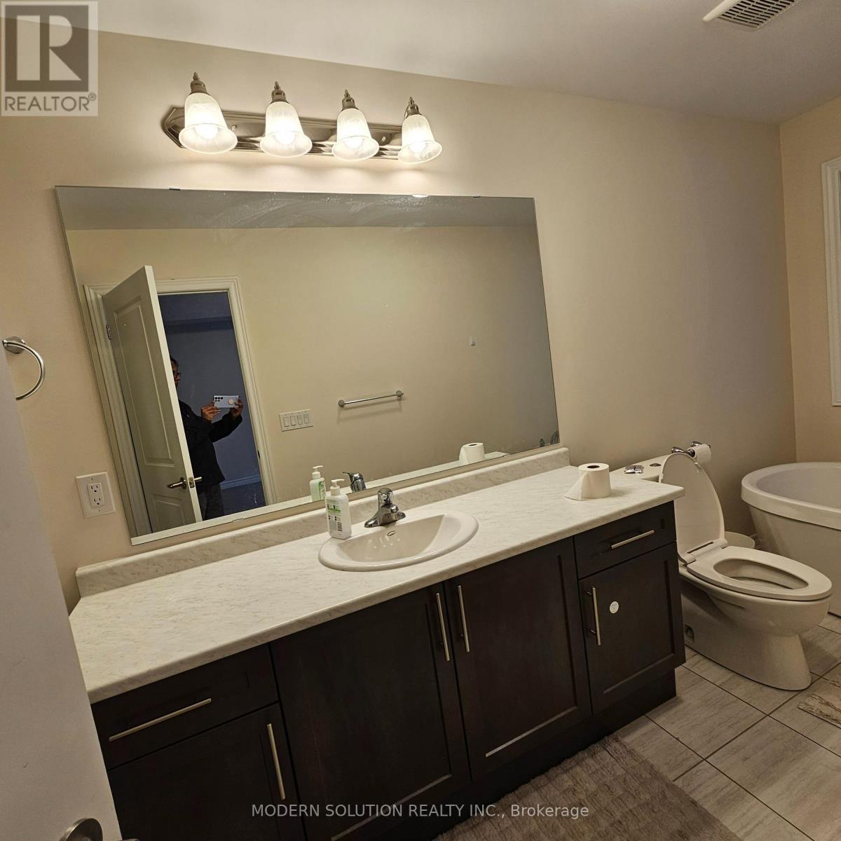 23 Gloria Street, Kitchener, Ontario  N0B 2E0 - Photo 28 - X13553474