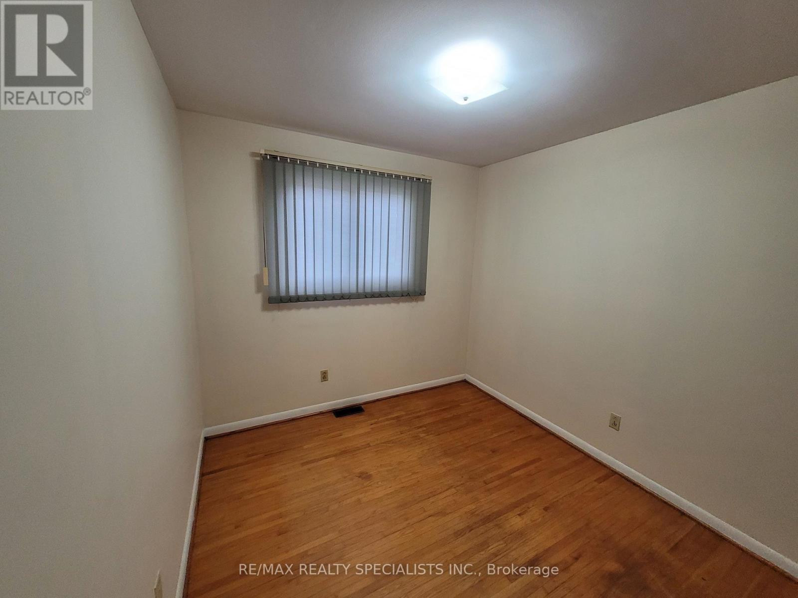 27 Toulon Crescent, London East, Ontario N5V 1J4 - Photo 7 - X13553486