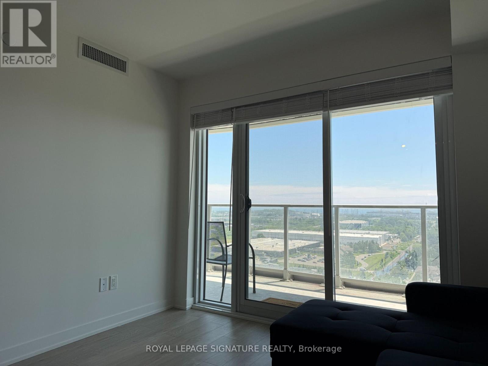 1906 - 1010 Sandy Beach Road, Pickering, Ontario  L1W 3V9 - Photo 21 - E13552662