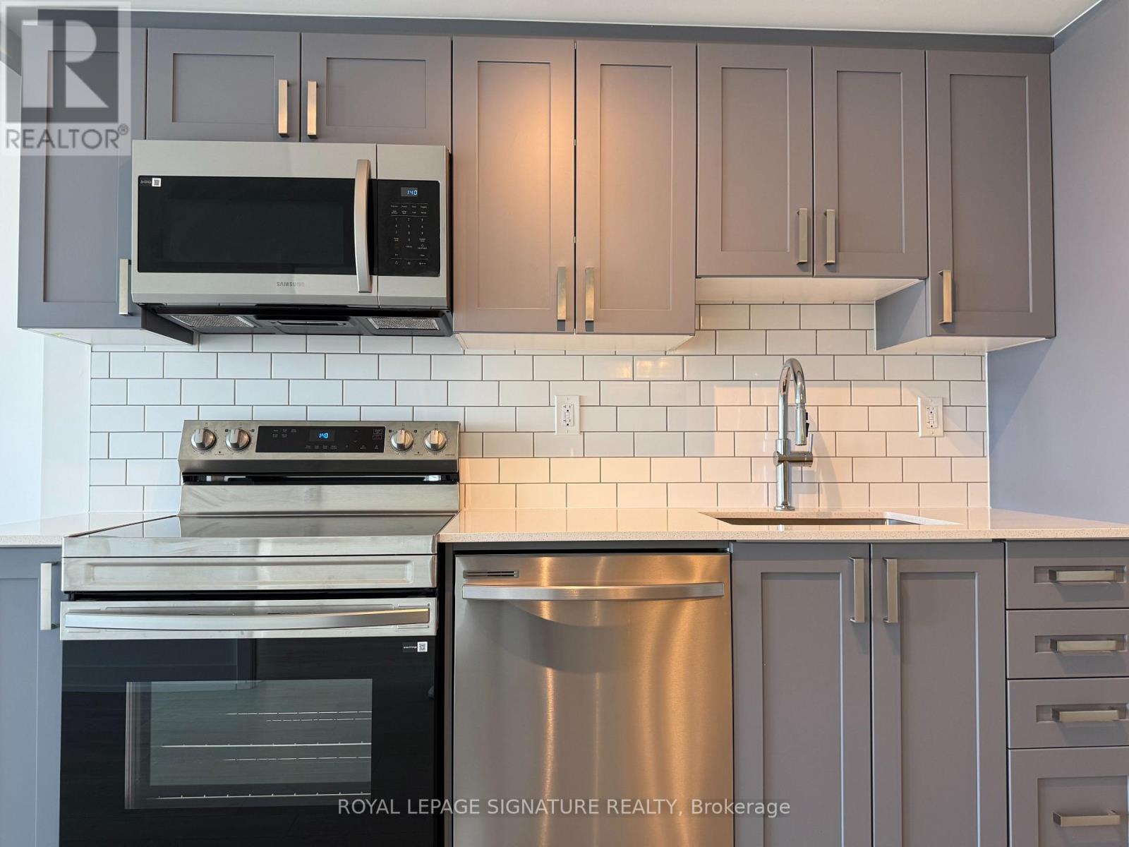 1906 - 1010 Sandy Beach Road, Pickering, Ontario  L1W 3V9 - Photo 7 - E13552662