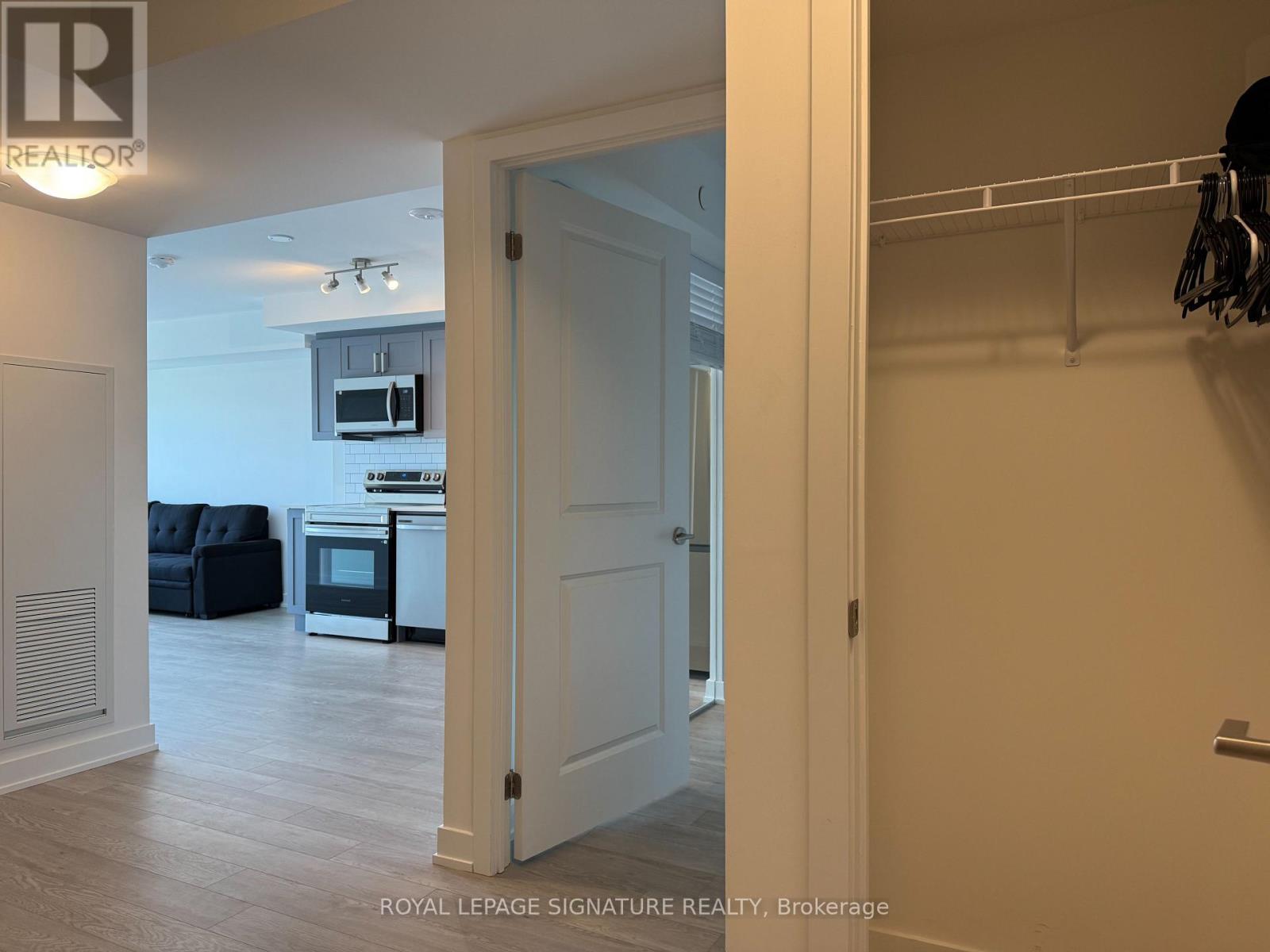 1906 - 1010 Sandy Beach Road, Pickering, Ontario  L1W 3V9 - Photo 4 - E13552662