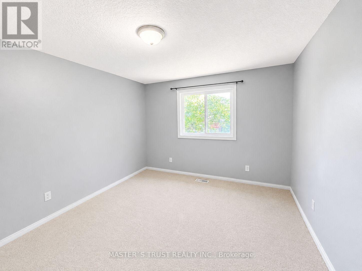 256 Bridlewreath Street, Kitchener, Ontario  N2E 4B4 - Photo 8 - X13482796