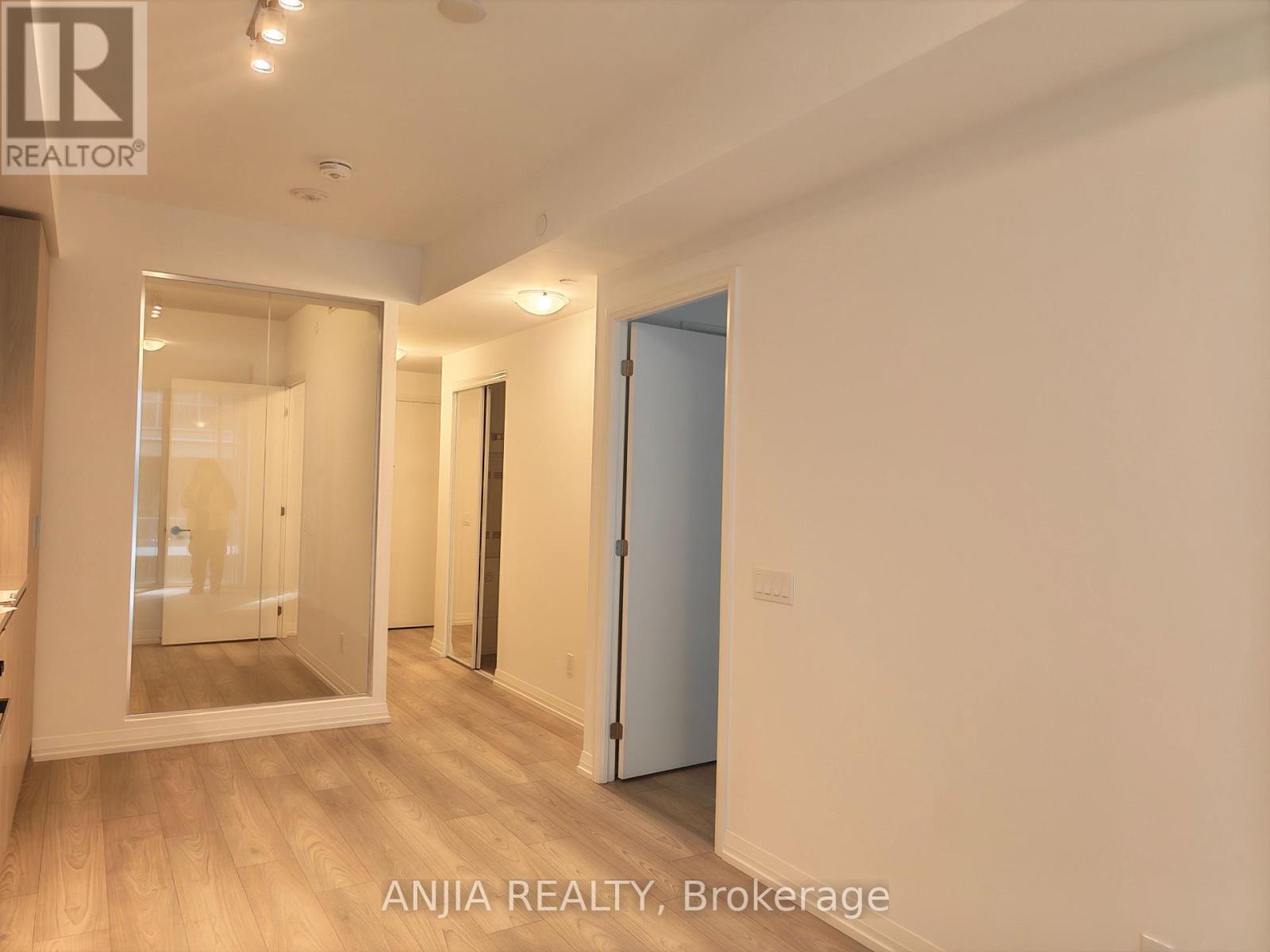 621 - 400 King Street W, Toronto, Ontario M5V 1K2 - Photo 11 - C13553108