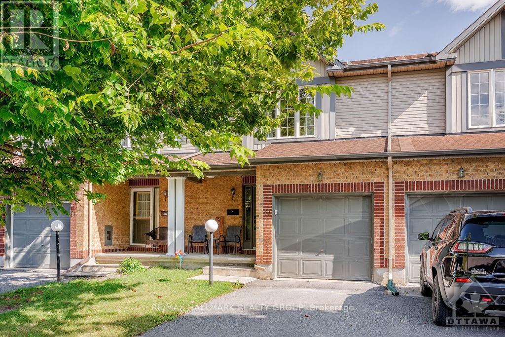 13 UPNEY DRIVE, Ottawa