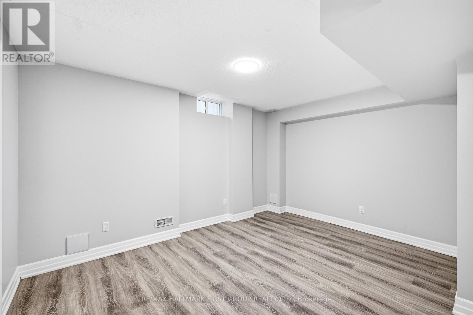 527 Halo Street, Oshawa, Ontario  L1L 0H9 - Photo 9 - E13553592