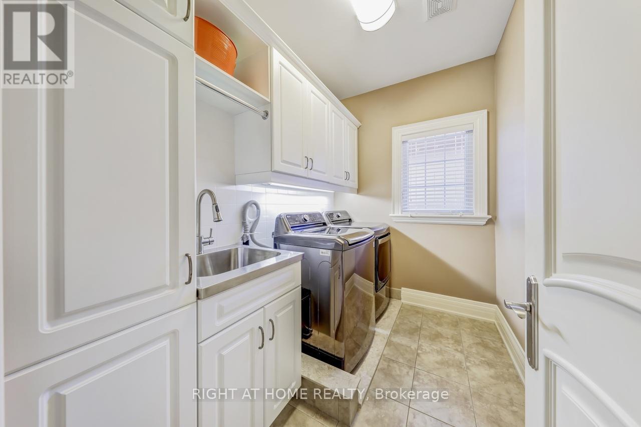 3 Westrose Avenue, Toronto, Ontario  M8X 1Z9 - Photo 17 - W13553594