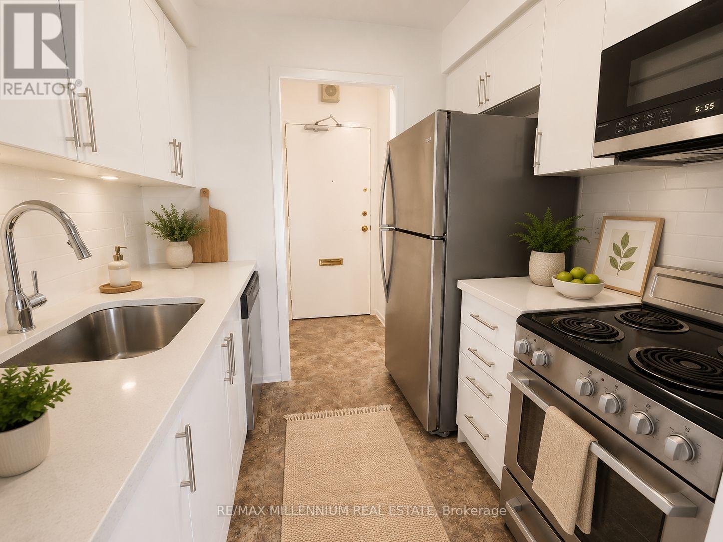 1005 - 250 Frederick Street, Kitchener, Ontario  N2H 2N1 - Photo 2 - X13553590