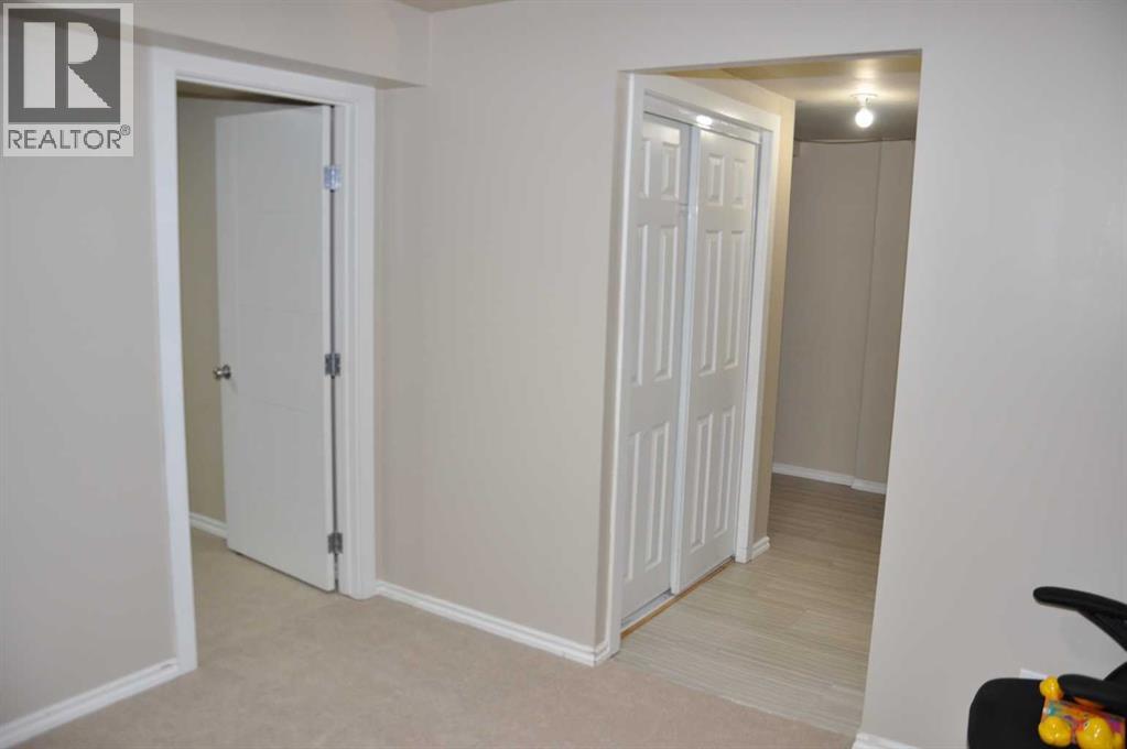 91 Martinwood Court NE, Calgary, Alberta  T3J 3H2 - Photo 31 - A2316529