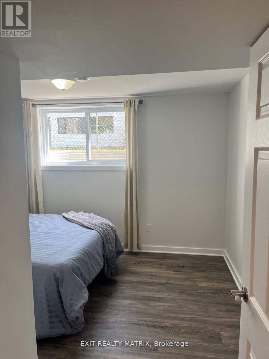 B - 1557 Belcourt Boulevard, Ottawa, Ontario  K1C 1M3 - Photo 15 - X13553662