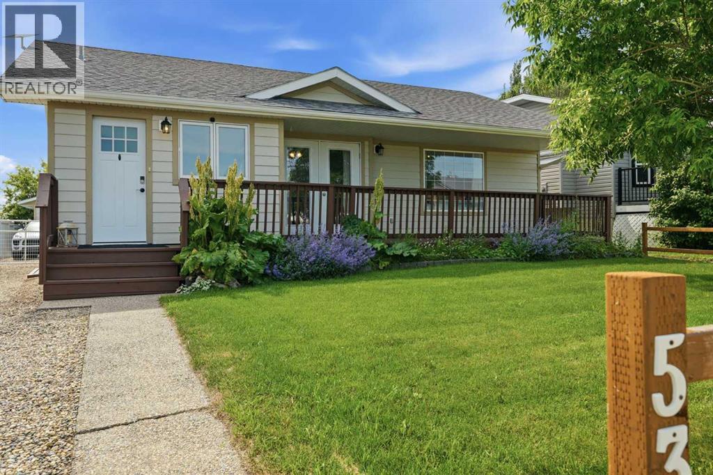 535 Pioneer Drive, Irricana