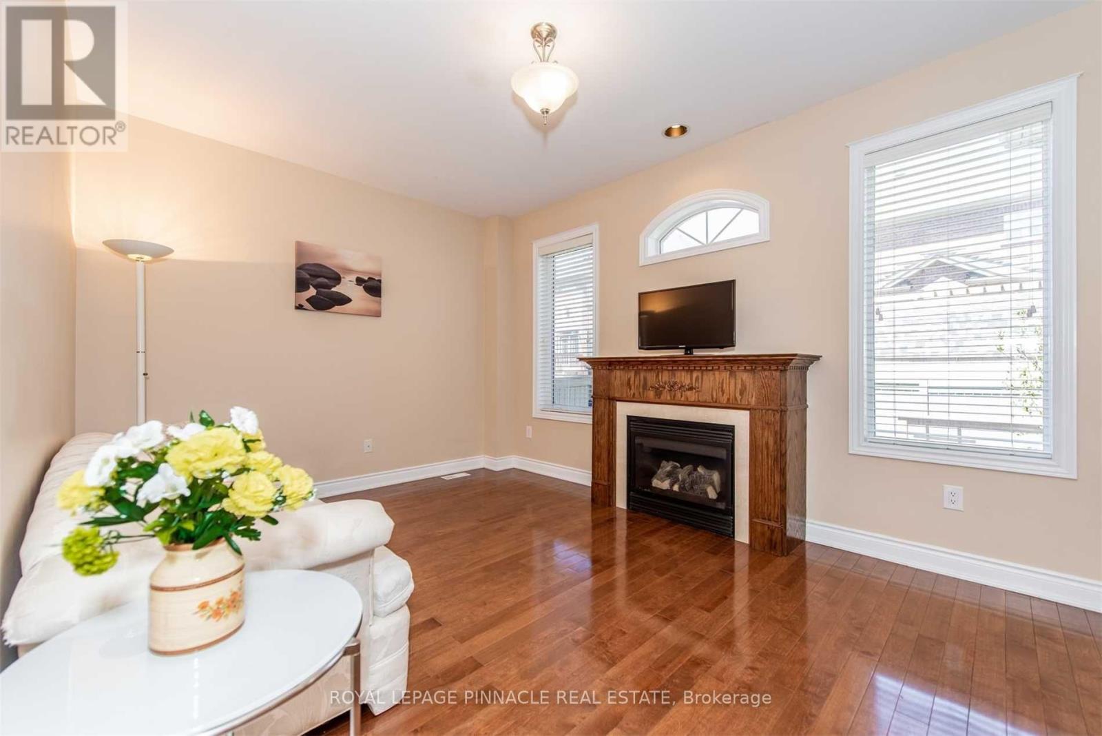 3347 Whilabout Terrace, Oakville, Ontario  L6L 0A8 - Photo 6 - W13553644