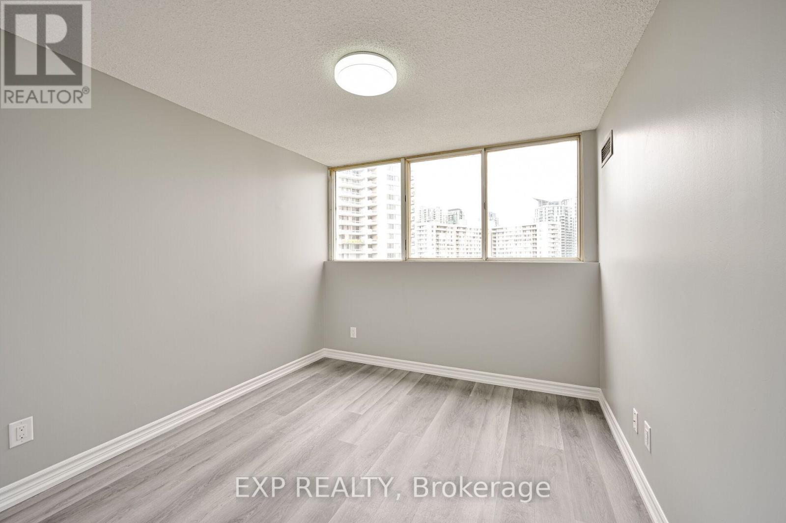 1404 - 3695 Kaneff Crescent, Mississauga, Ontario  L5A 4B6 - Photo 19 - W13553676