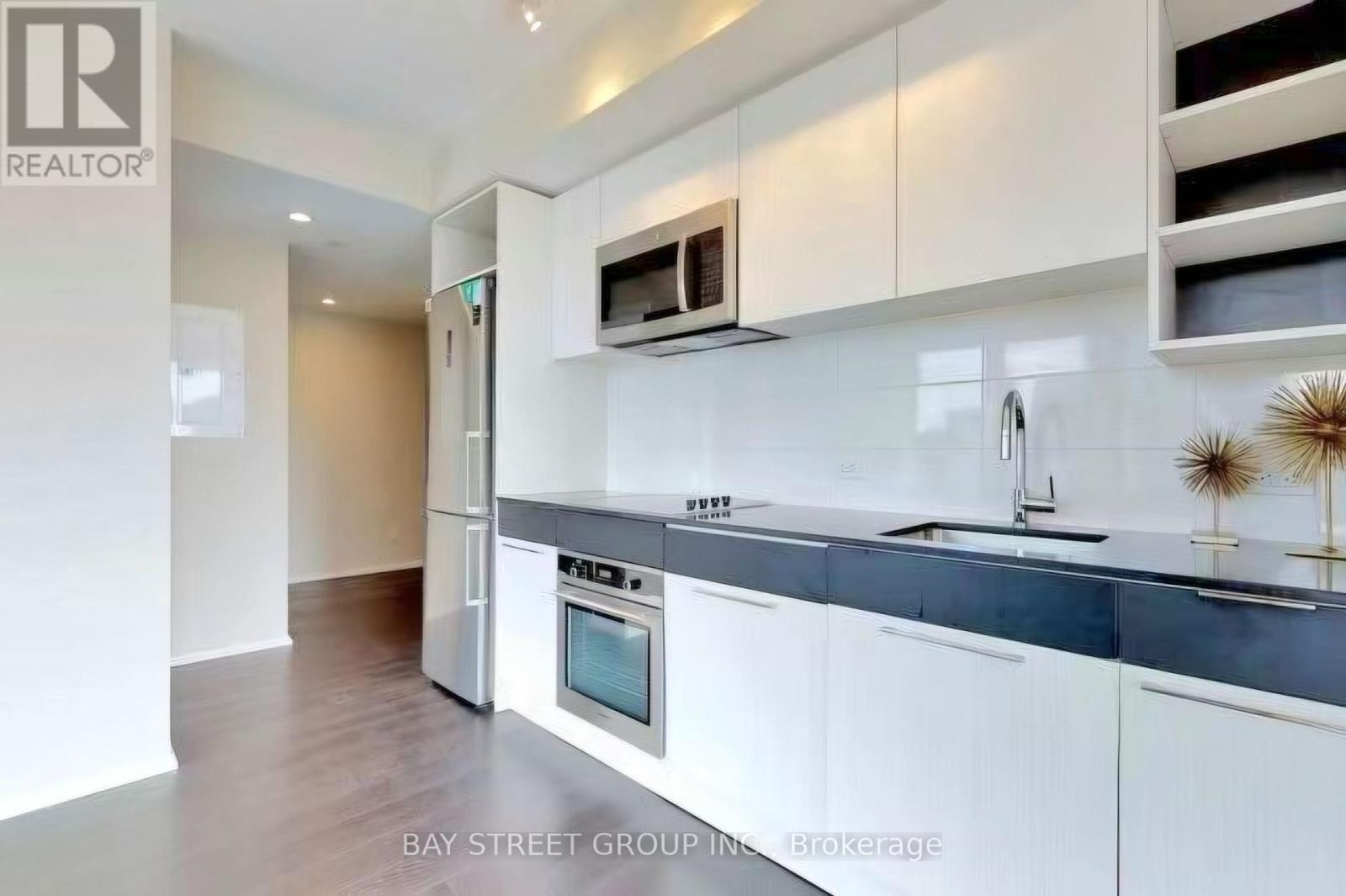 1205 - 68 Shuter Street, Toronto, Ontario  M5B 0B4 - Photo 2 - C13553708
