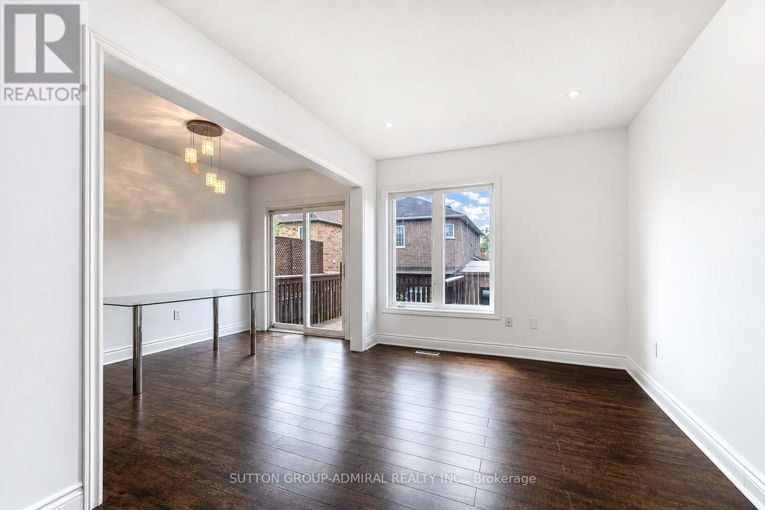 189 Warwick Crescent, Newmarket, Ontario  L3X 2S3 - Photo 6 - N13553698