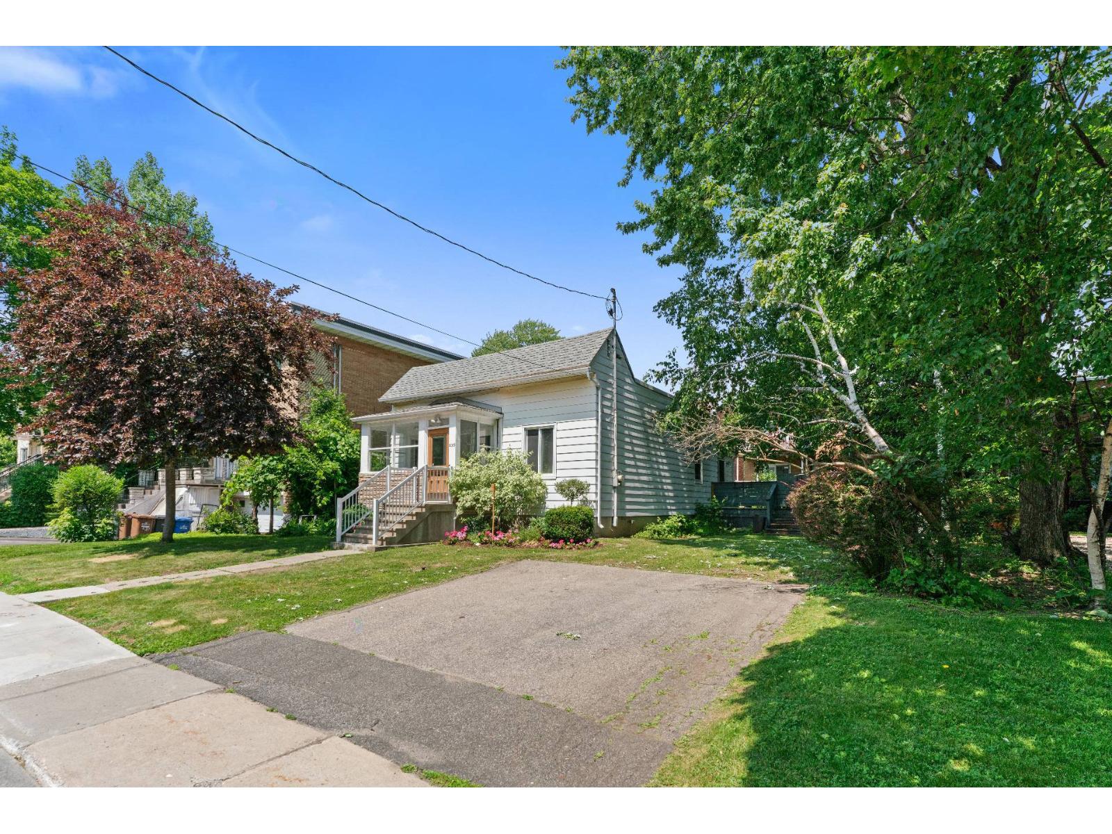 635 Av. Wolseley Côte-Saint-Luc Quebec Canada H4X1W6 3