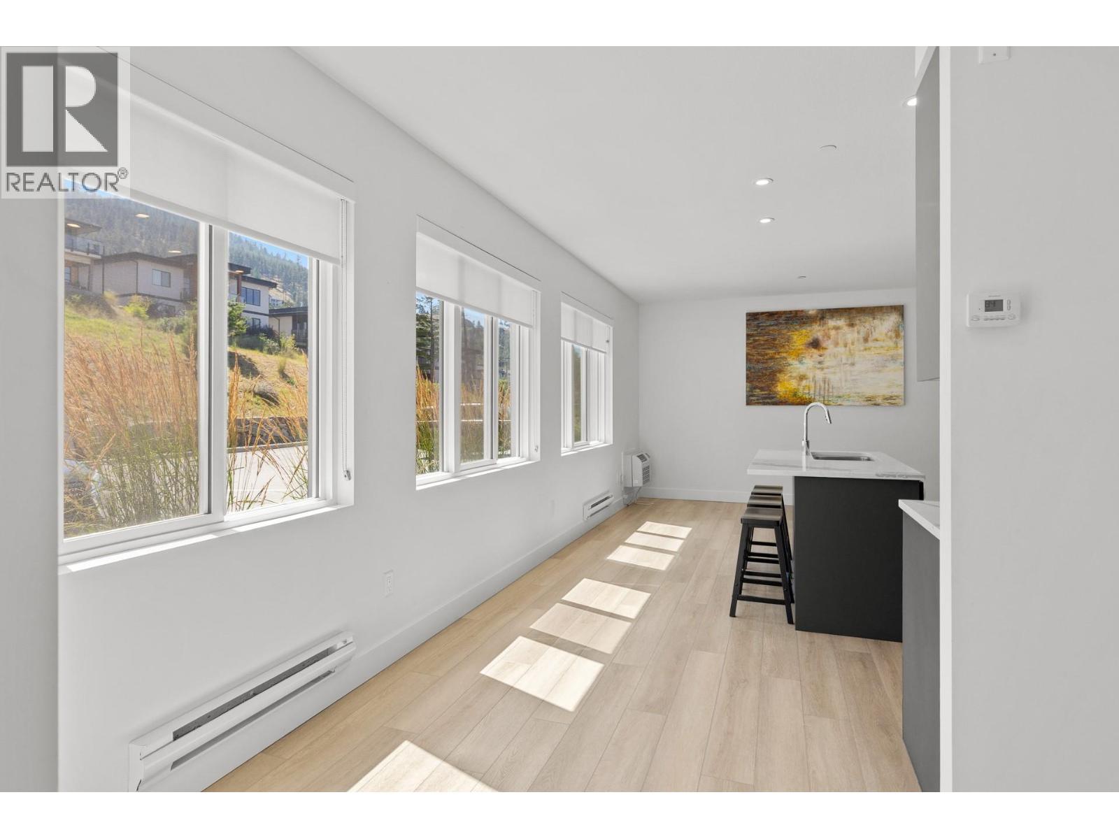 3434 Mckinley Beach Drive Unit# 103, Kelowna, British Columbia  V1V 0H3 - Photo 4 - 10394207