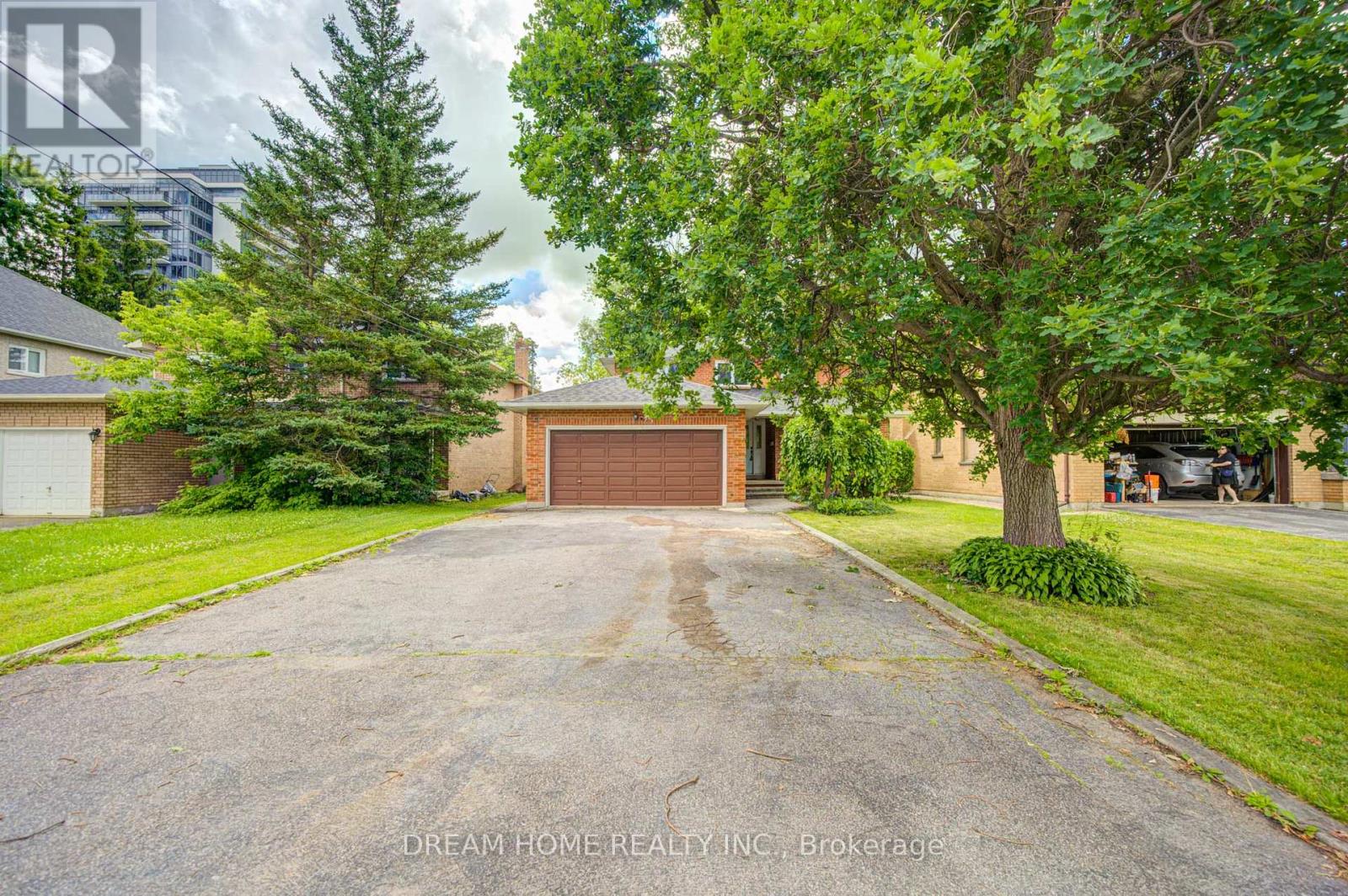 25 Yongehurst Road, Richmond Hill, Ontario L4C 3T3 - Photo 2 - N13553718