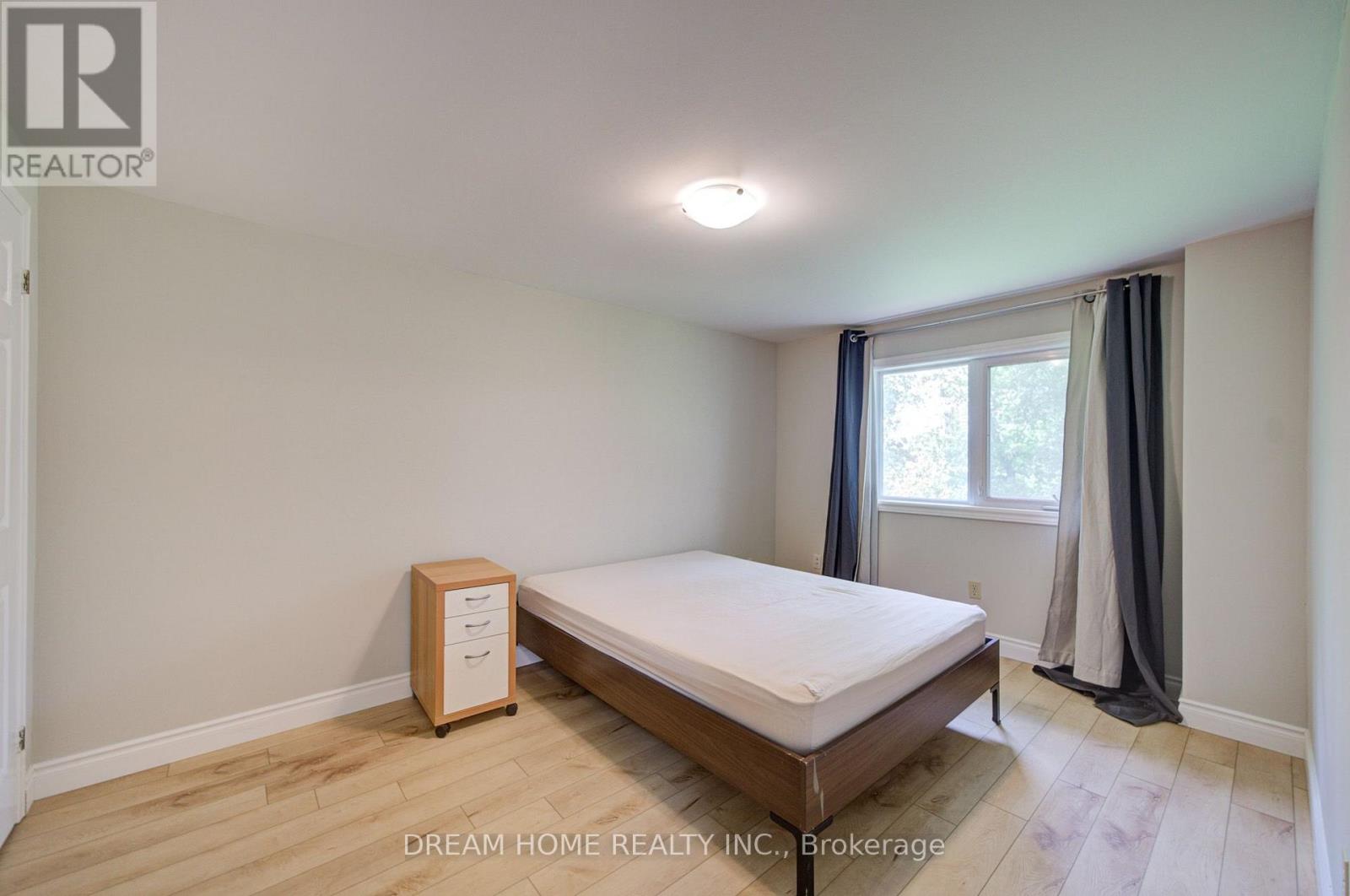 25 Yongehurst Road, Richmond Hill, Ontario L4C 3T3 - Photo 24 - N13553718